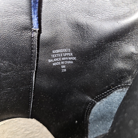 KENDALL + KYLIE Women's Bridget Fashion Blue Velvet Boots - Picture 7 of 9